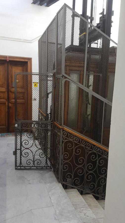 Domus Ferraro Hotel Rome Exterior photo