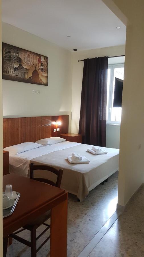 Domus Ferraro Hotel Rome Exterior photo