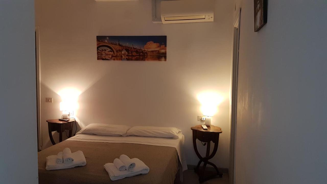 Domus Ferraro Hotel Rome Exterior photo
